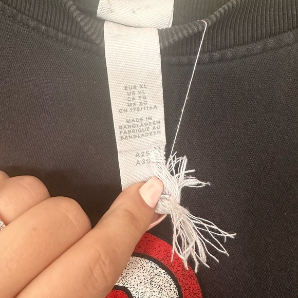 HM Rolling Stones crew neck sweater - Picture 2 of 2